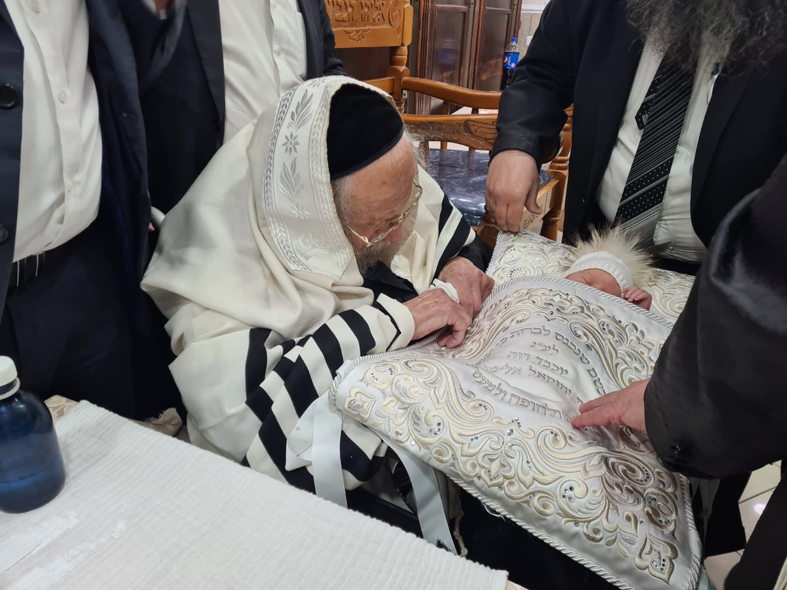 ברית לנכד הגאון ר' אברהם ארלנגר שליט"א