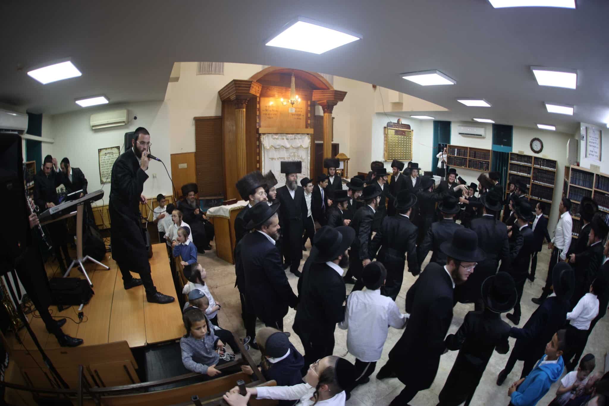 שמחת בית השואבה בחצה"ק באסטאן