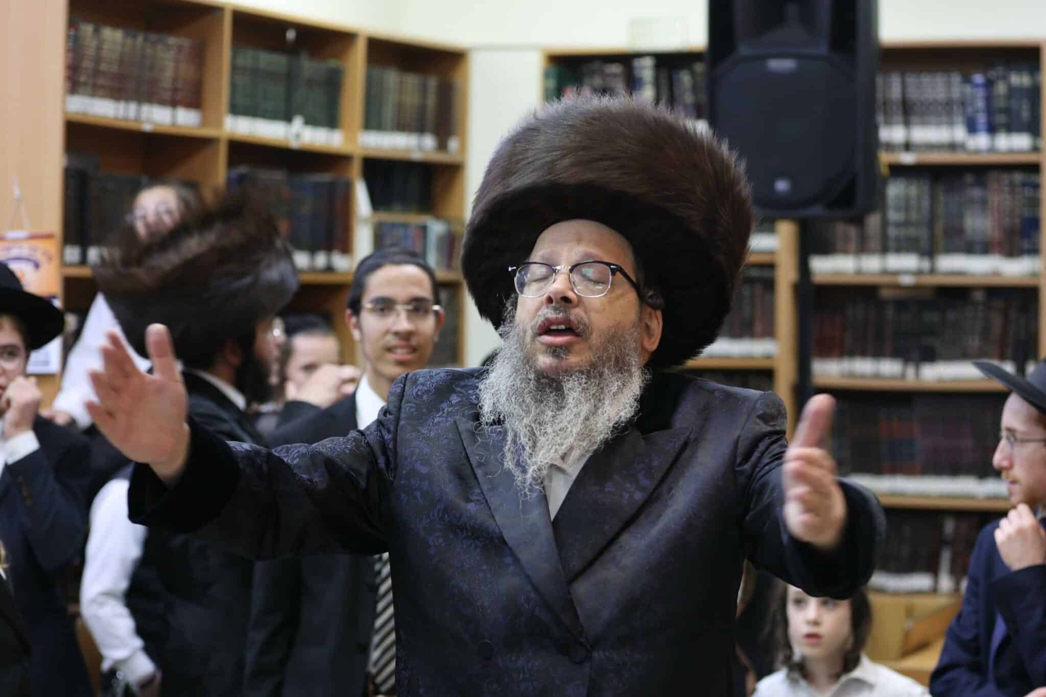 שמחת בית השואבה בחצה"ק באסטאן