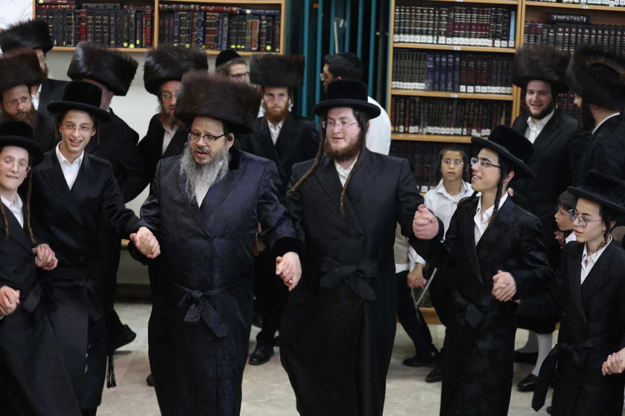 שמחת בית השואבה בחצה"ק באסטאן