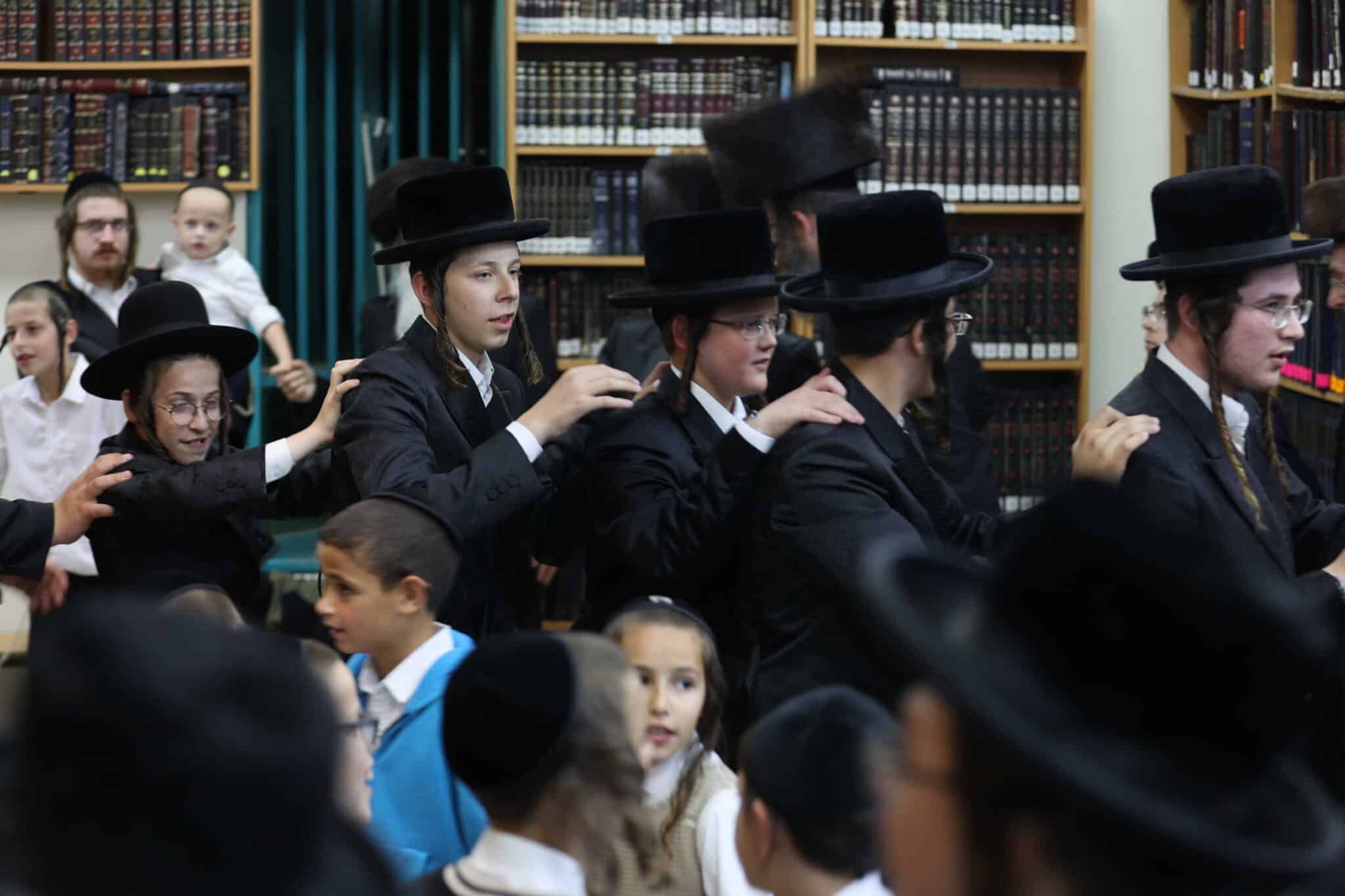 שמחת בית השואבה בחצה"ק באסטאן