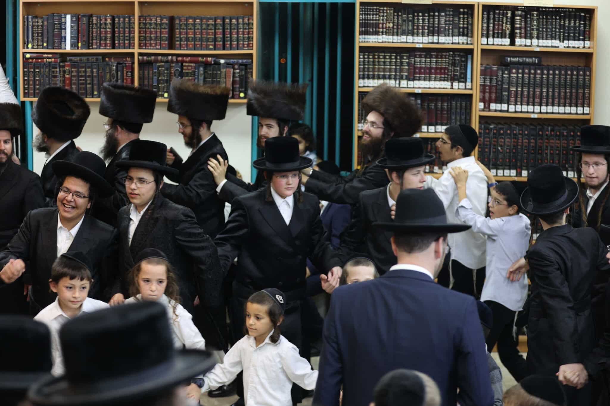 שמחת בית השואבה בחצה"ק באסטאן