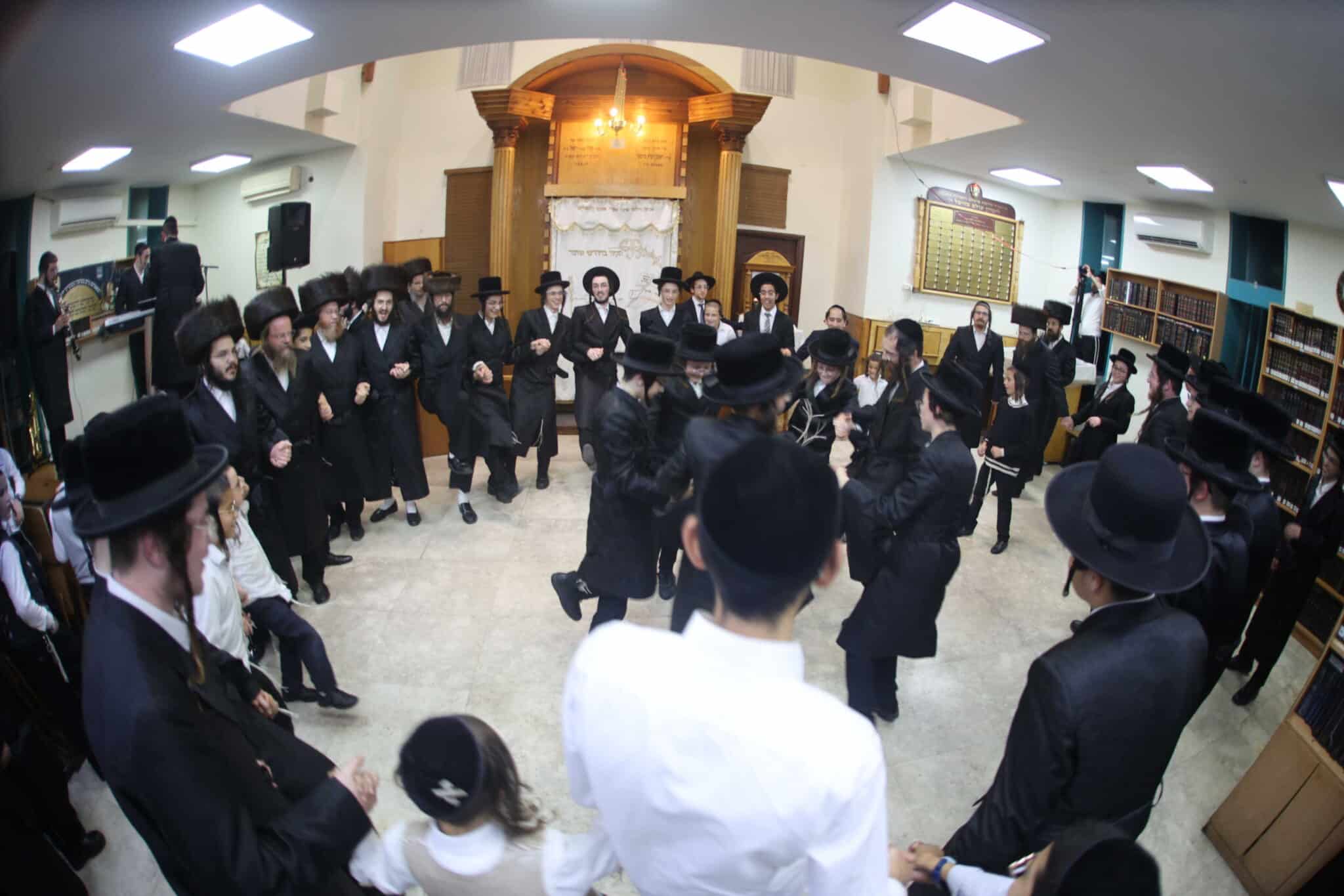 שמחת בית השואבה בחצה"ק באסטאן