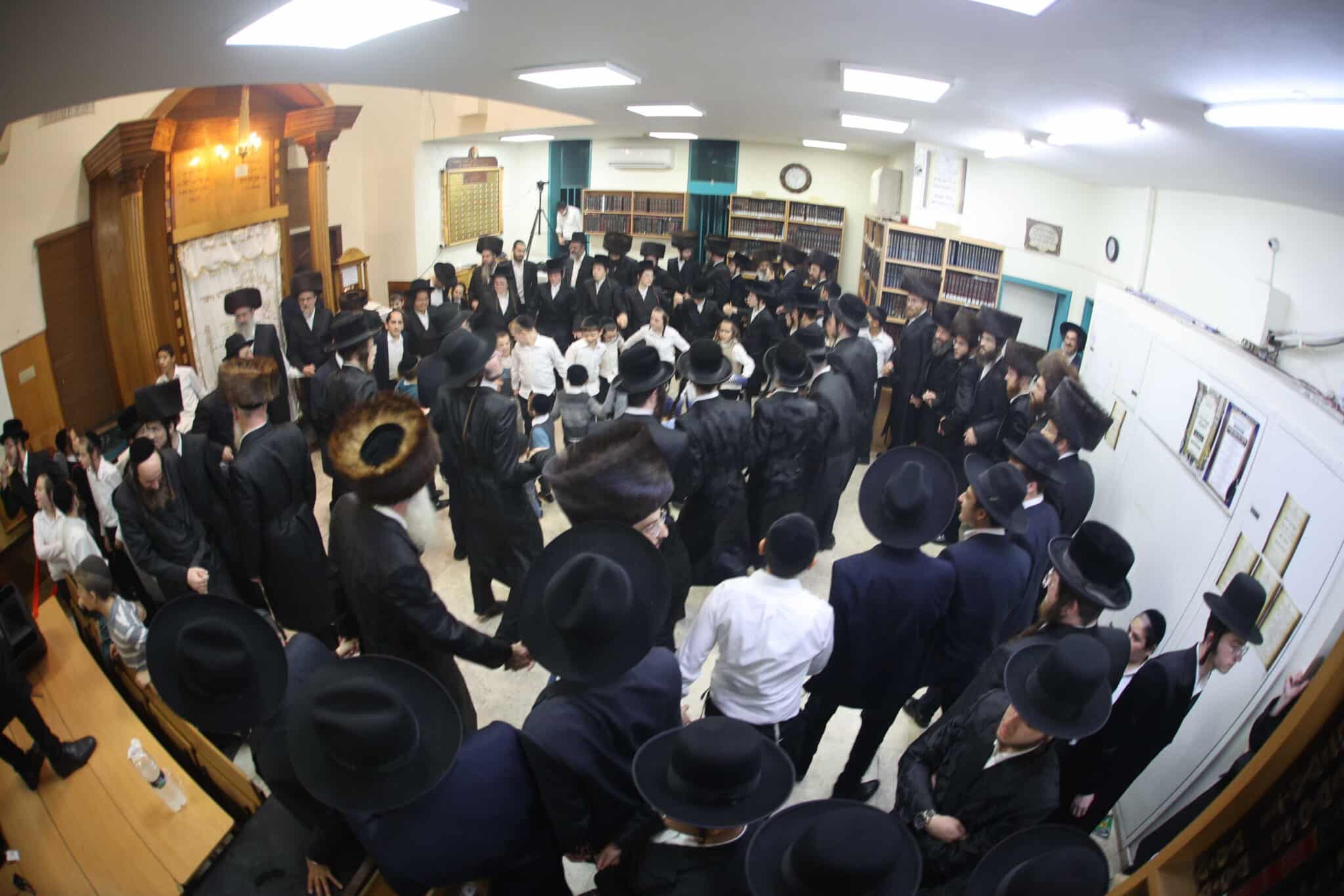 שמחת בית השואבה בחצה"ק באסטאן