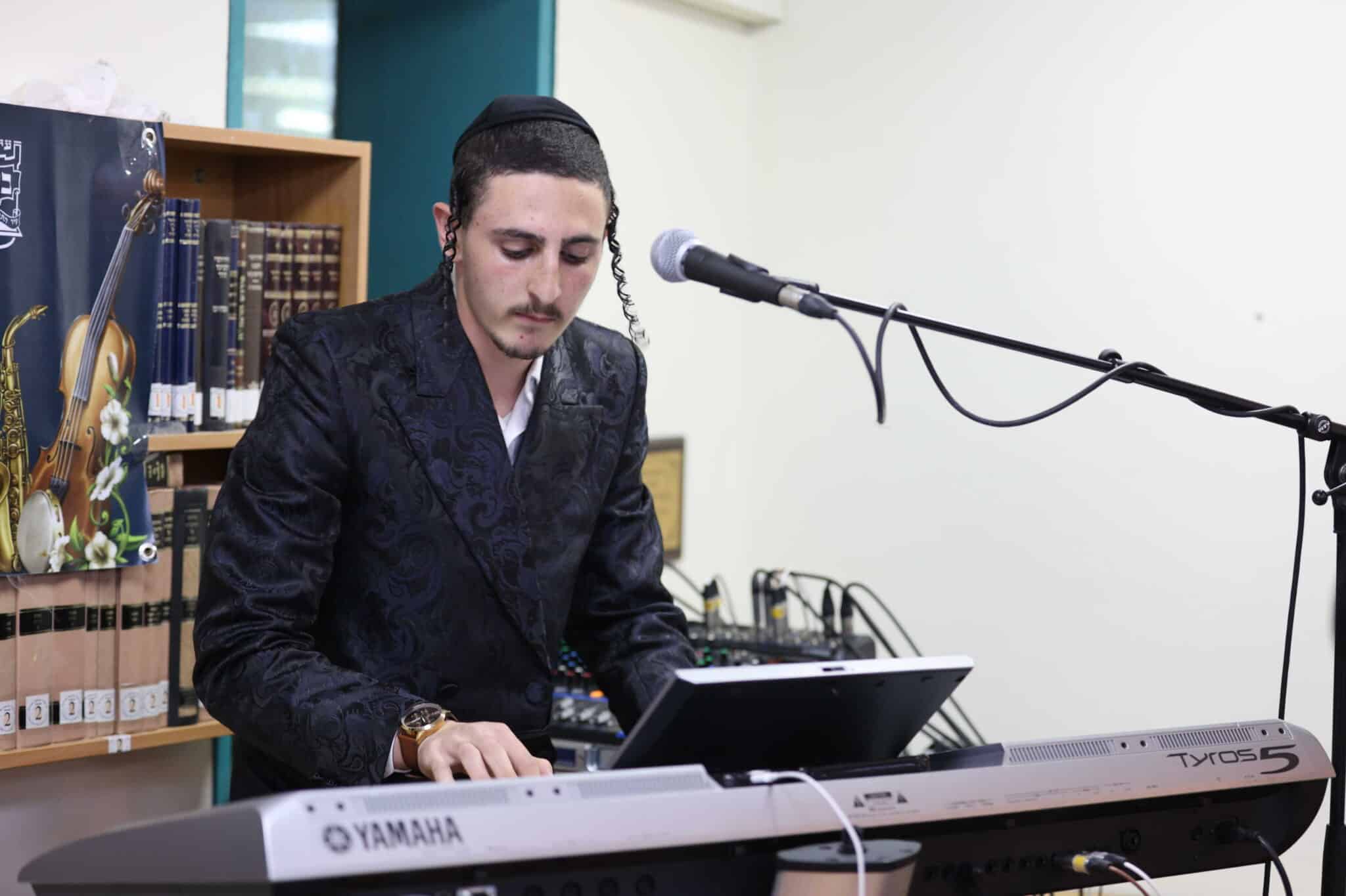 שמחת בית השואבה בחצה"ק באסטאן