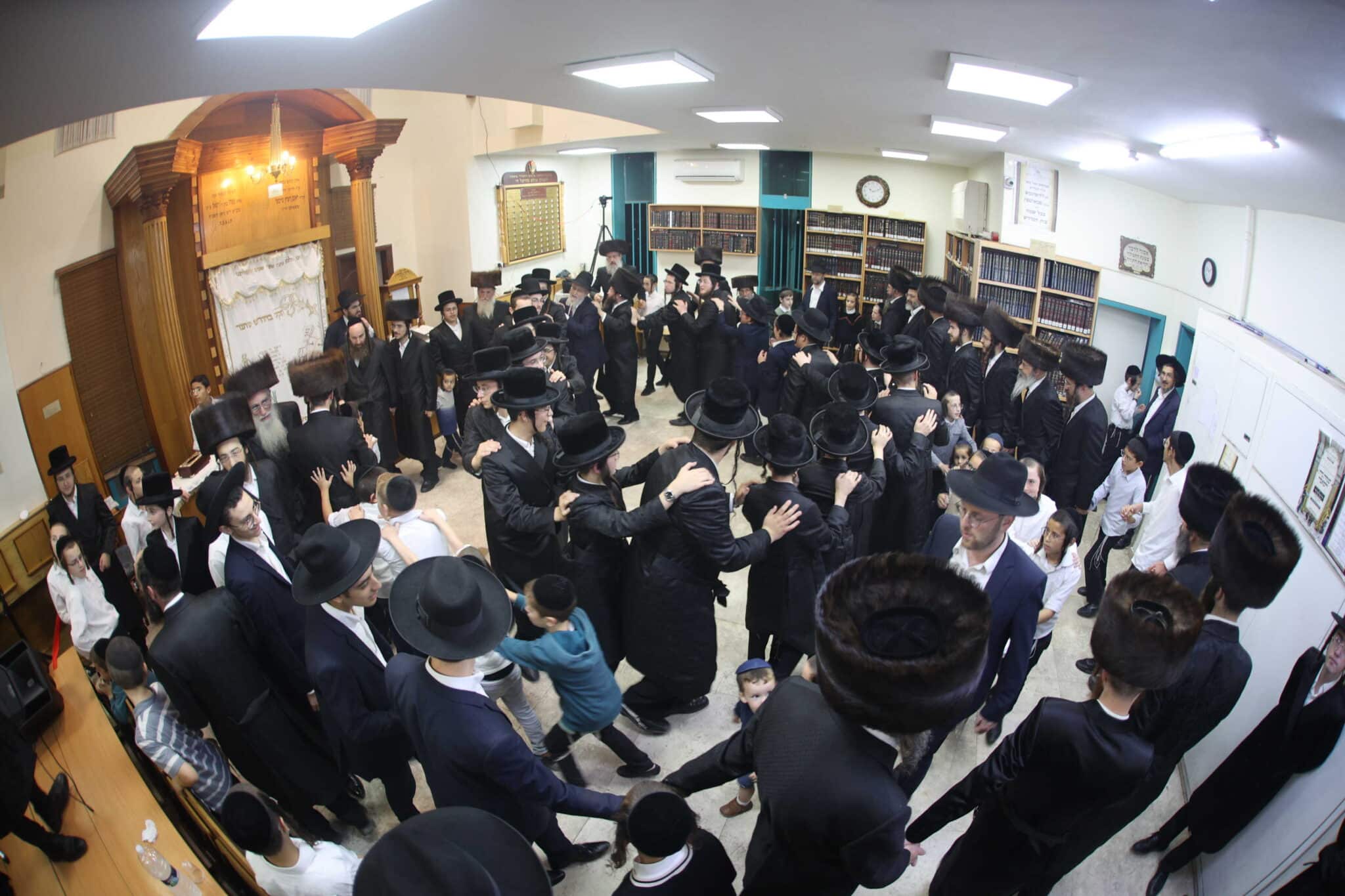 שמחת בית השואבה בחצה"ק באסטאן