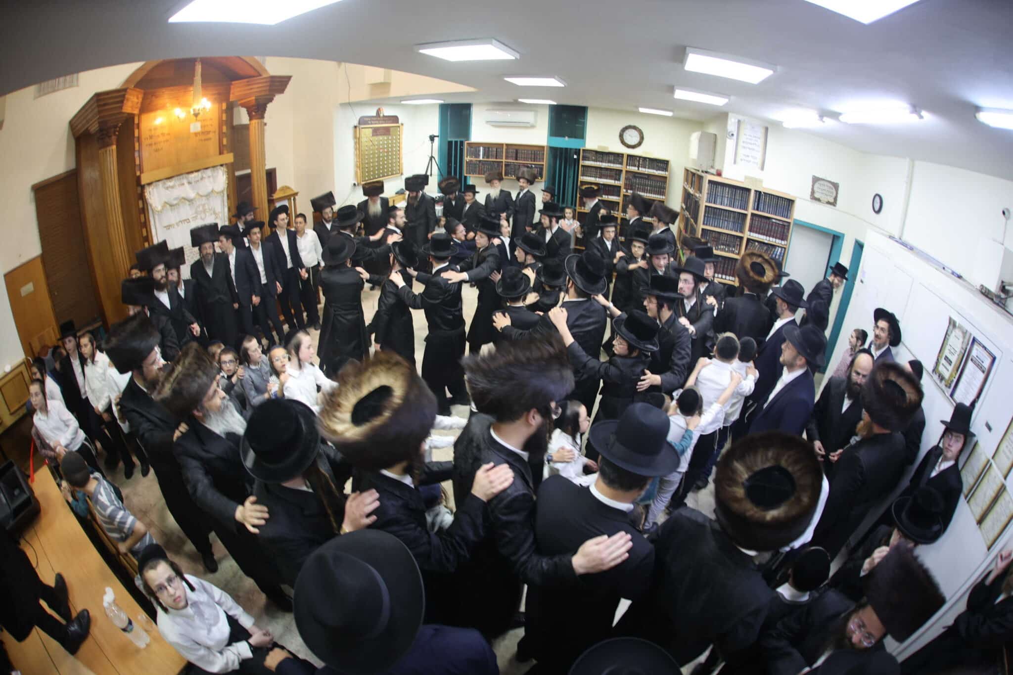 שמחת בית השואבה בחצה"ק באסטאן