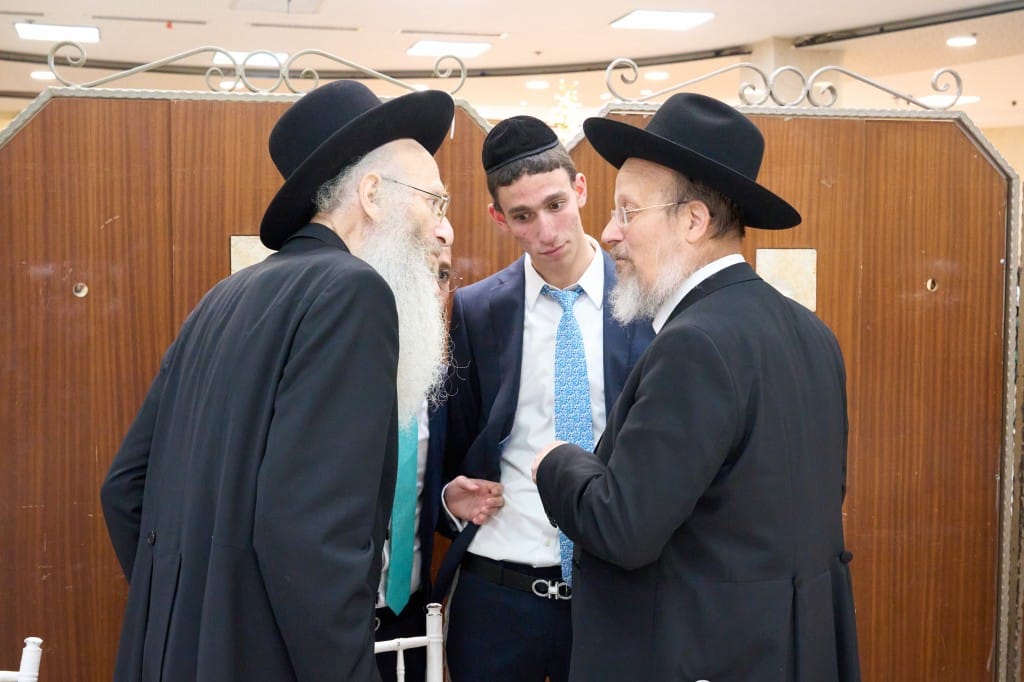 שמחת החתונה לנכדת הגרי"א דינר רב מרכז בני ברק