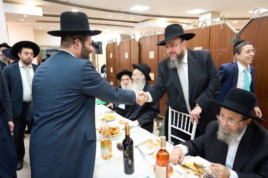שמחת החתונה לנכדת הגרי"א דינר רב מרכז בני ברק