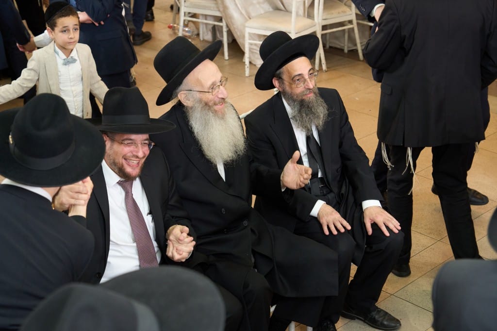 שמחת החתונה לנכדת הגרי"א דינר רב מרכז בני ברק