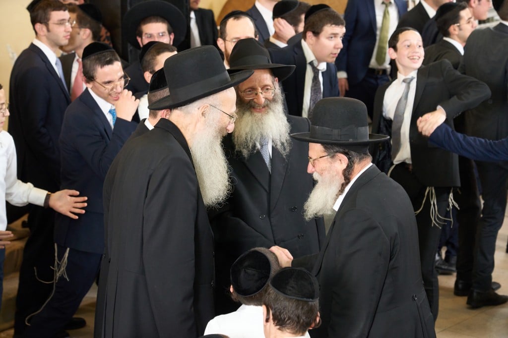 שמחת החתונה לנכדת הגרי"א דינר רב מרכז בני ברק