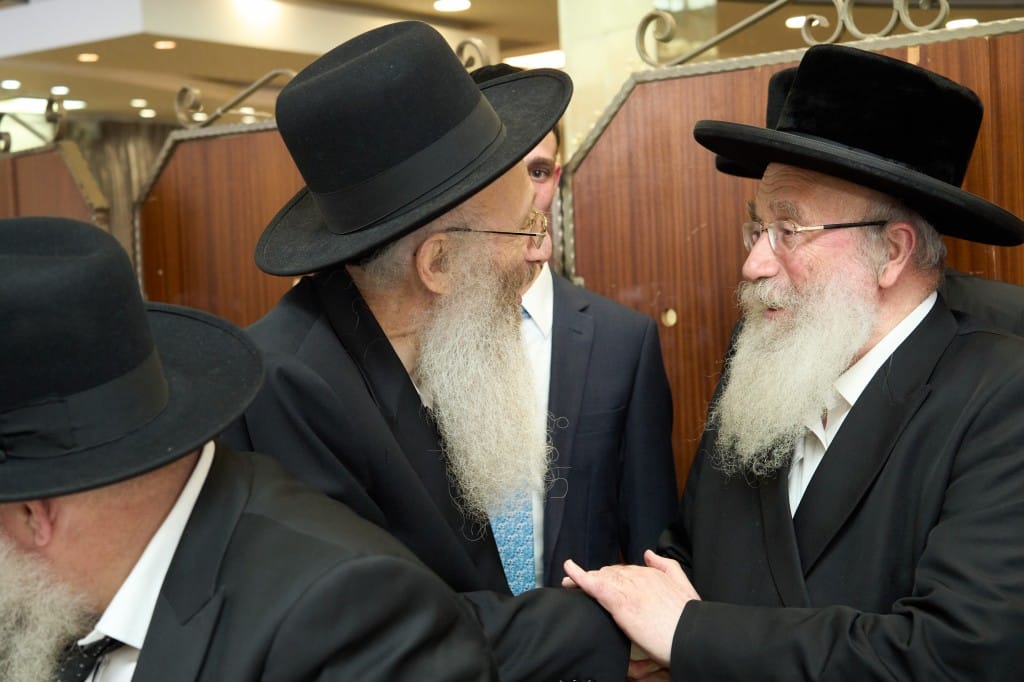 שמחת החתונה לנכדת הגרי"א דינר רב מרכז בני ברק