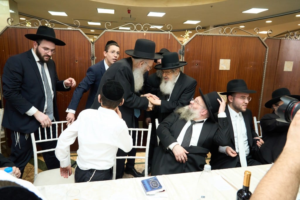 שמחת החתונה לנכדת הגרי"א דינר רב מרכז בני ברק