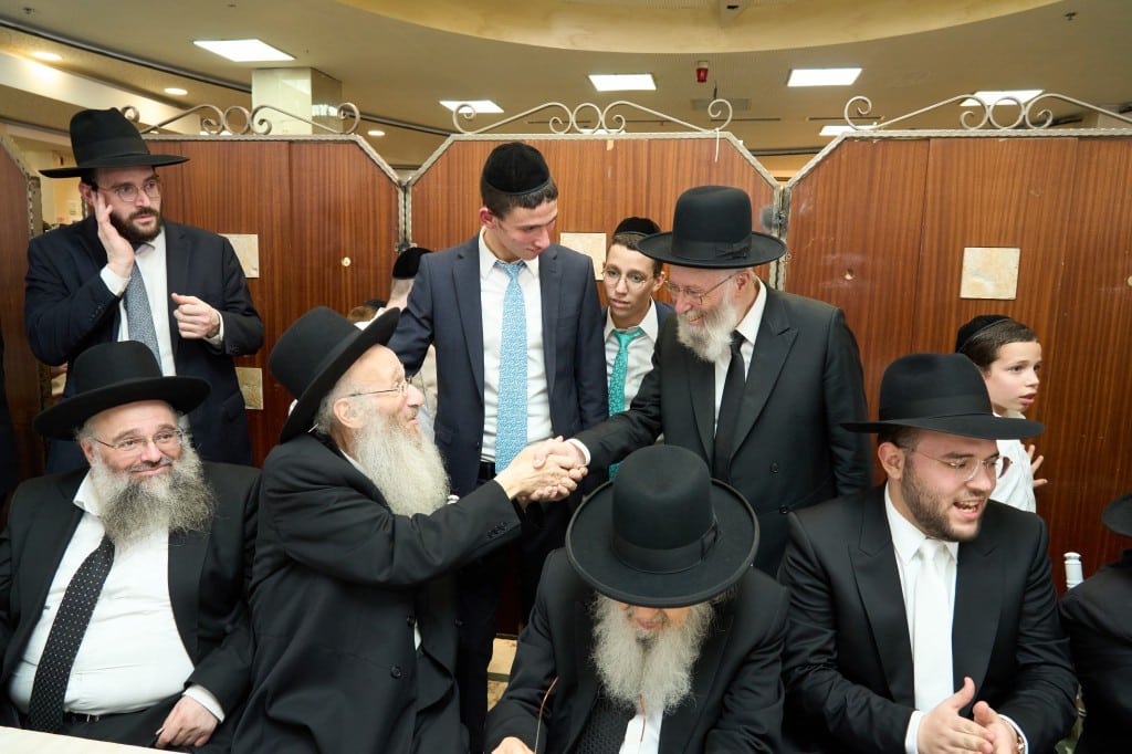 שמחת החתונה לנכדת הגרי"א דינר רב מרכז בני ברק