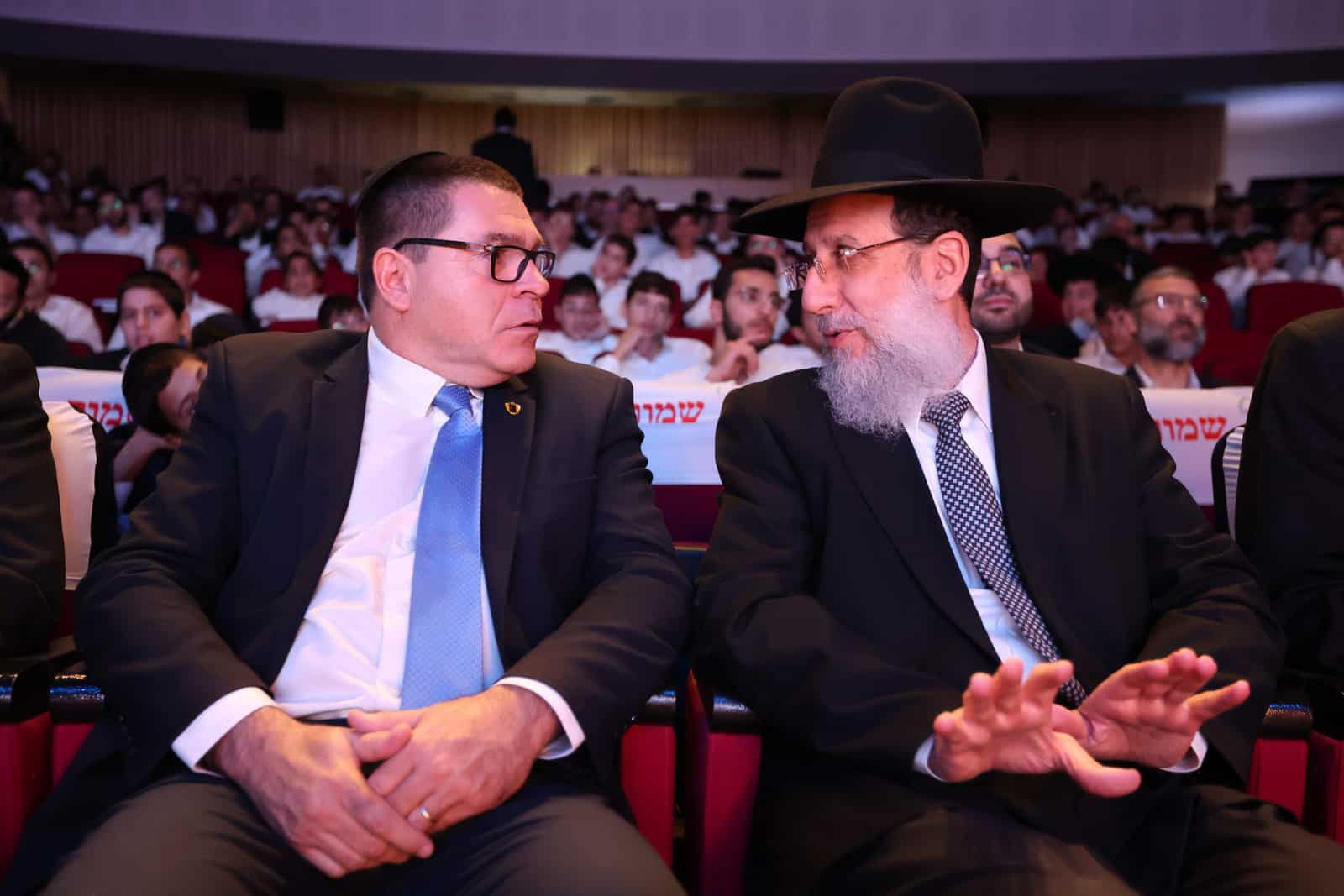 בצפת כתבו חידושי תורה לע"נ חכם שלום וזכו במלגות