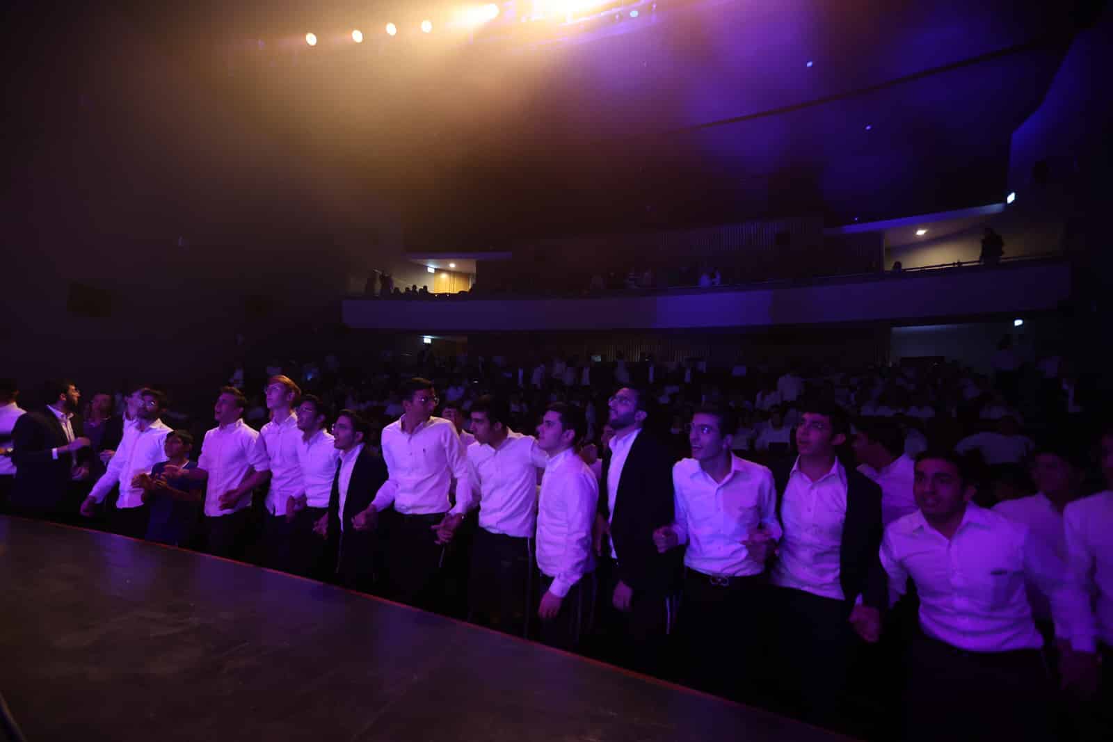 בצפת כתבו חידושי תורה לע"נ חכם שלום וזכו במלגות