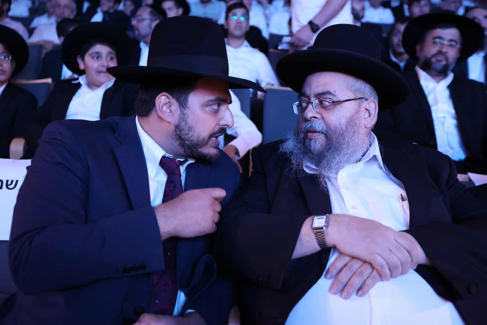 בתל אביב העניקו מלגות לכותבי חידושי תורה לע"נ מרן הגר"ע יוסף זצ"ל