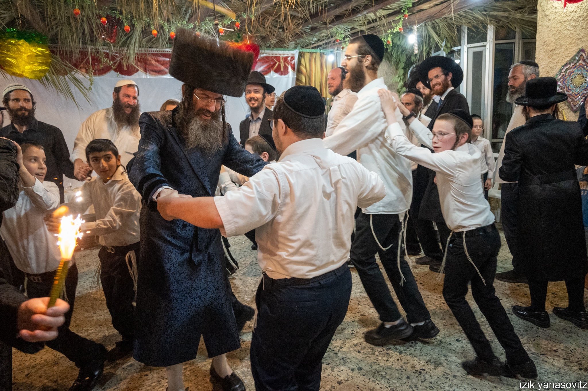 שמחת בית השואבה בחצר הקודש קליוולנד • תיעוד