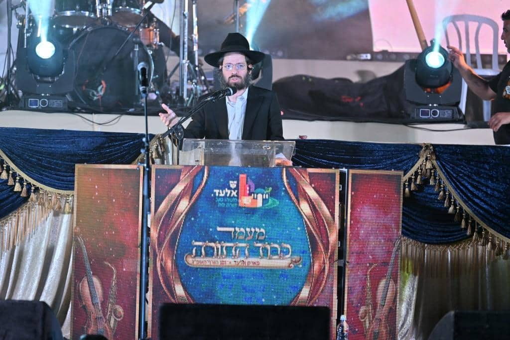 קרוב לרבבה במעמד כבוד התורה באלעד • גלריה: