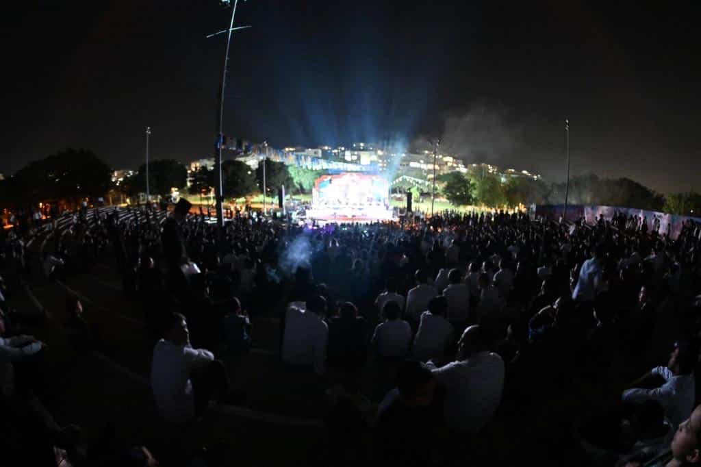 קרוב לרבבה במעמד כבוד התורה באלעד • גלריה: