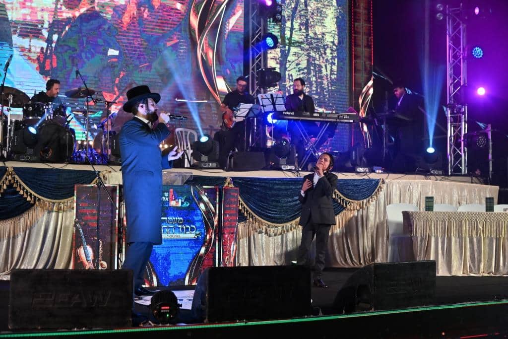 קרוב לרבבה במעמד כבוד התורה באלעד • גלריה: