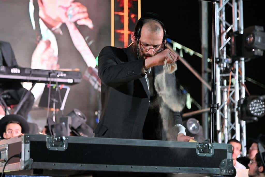 קרוב לרבבה במעמד כבוד התורה באלעד • גלריה: