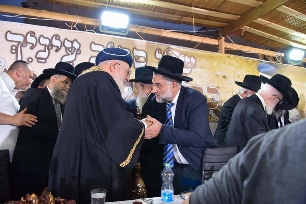 אלפים נטלו חלק במעמד הקבלת פני רבו למרן הראשון לציון הגרש"מ עמאר • צפו בתיעוד: