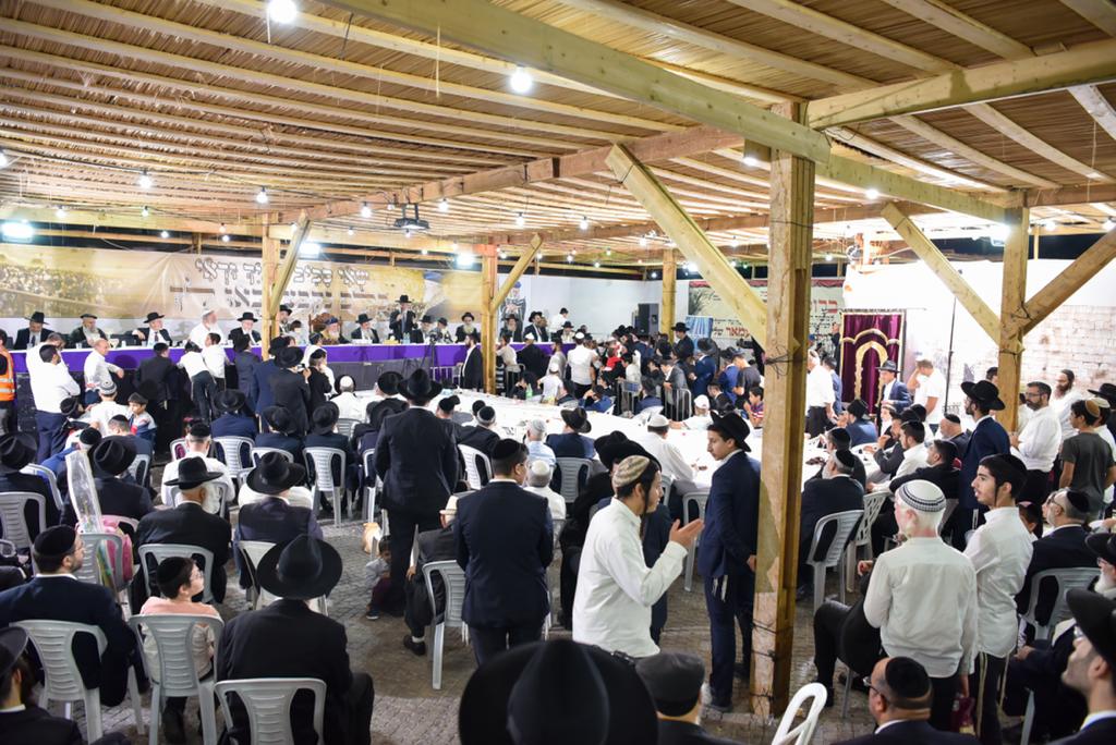 אלפים נטלו חלק במעמד הקבלת פני רבו למרן הראשון לציון הגרש"מ עמאר • צפו בתיעוד: