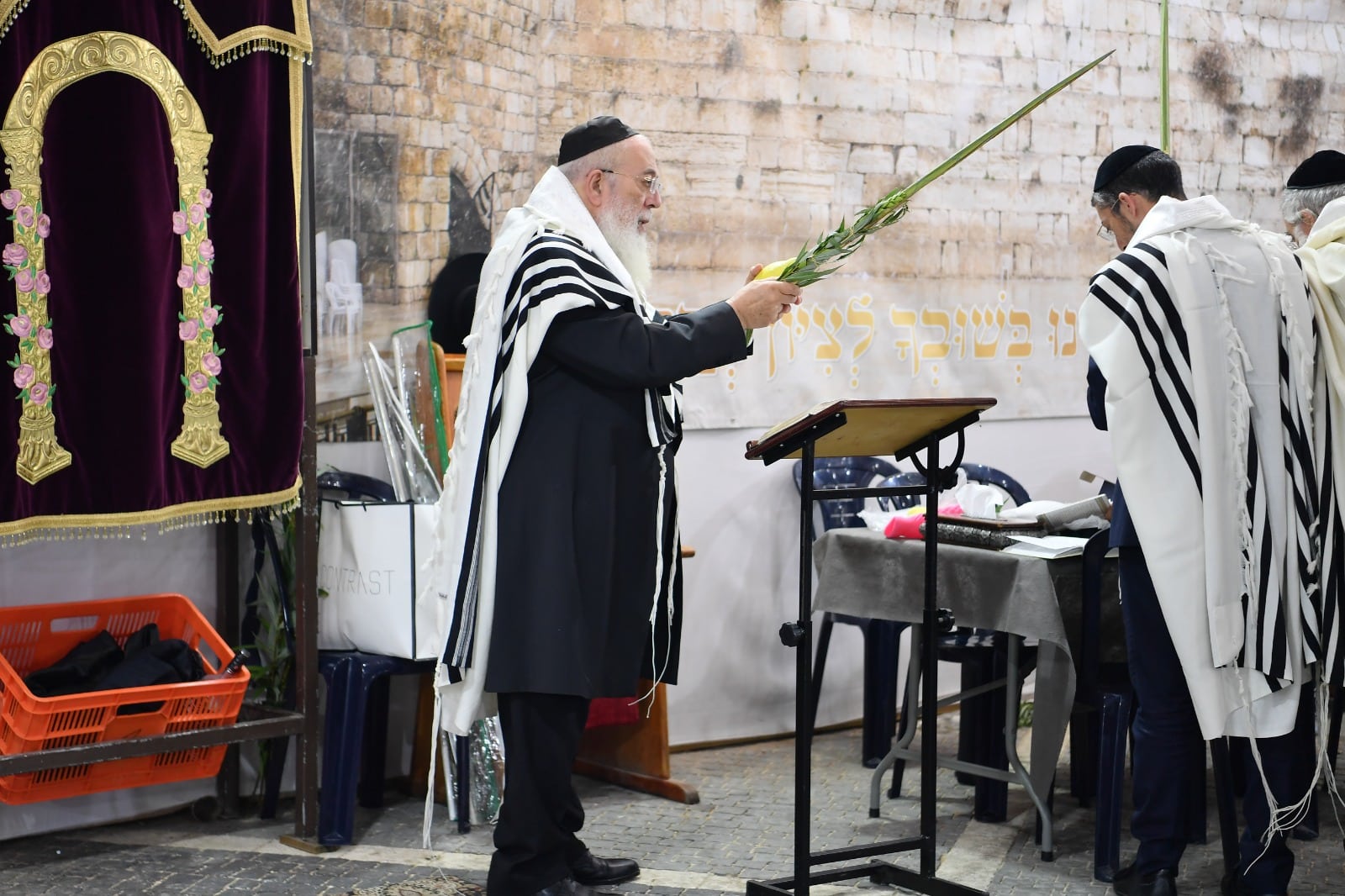 הושענא רבה אצל הגאון רבי שלמה עמאר • תיעוד