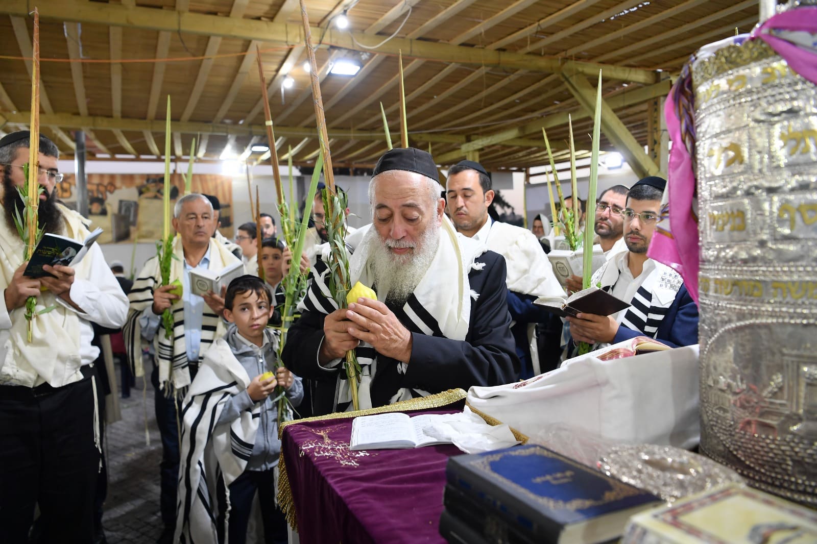 הושענא רבה אצל הגאון רבי שלמה עמאר • תיעוד