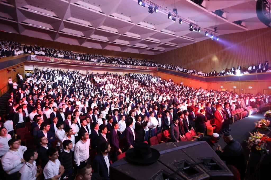 תיעוד ענק: גדולי הזמר החסידי הרעידו את 'בנייני האומה'