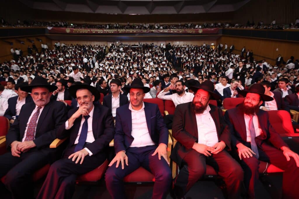 תיעוד ענק: גדולי הזמר החסידי הרעידו את 'בנייני האומה'