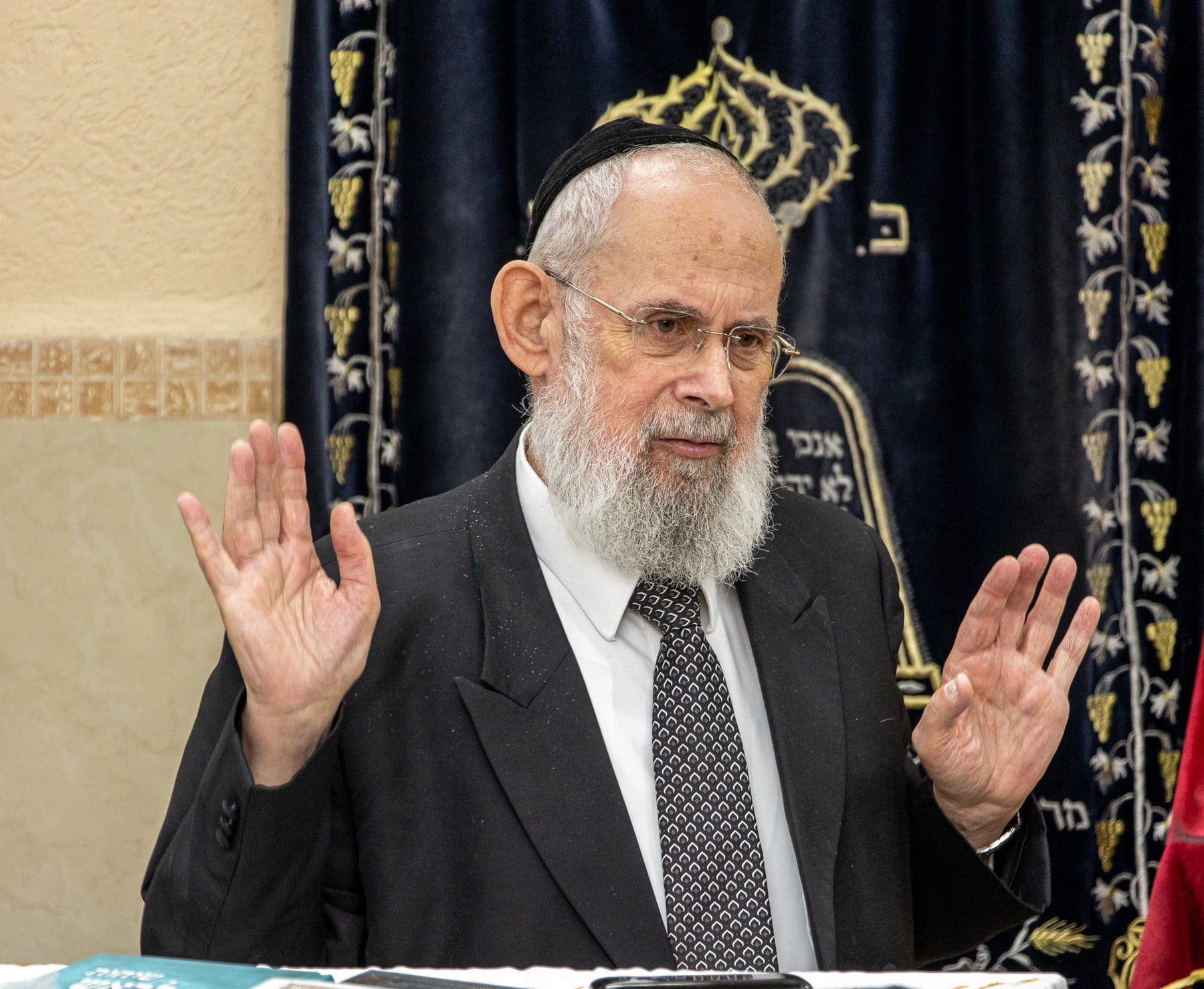 שיחה מיוחדת מהגאון ר' דניאל גינזבורג שליט"א מראשי ישיבת "בית מאיר"