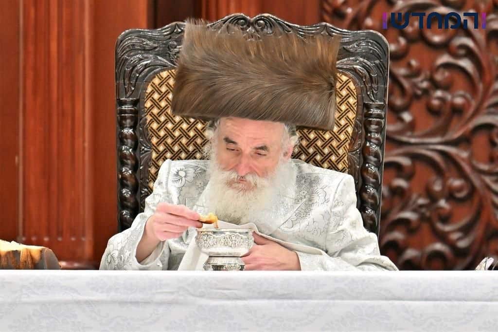 מראות ערב ומוצאי יום כיפור בחצר הקודש ויזניץ