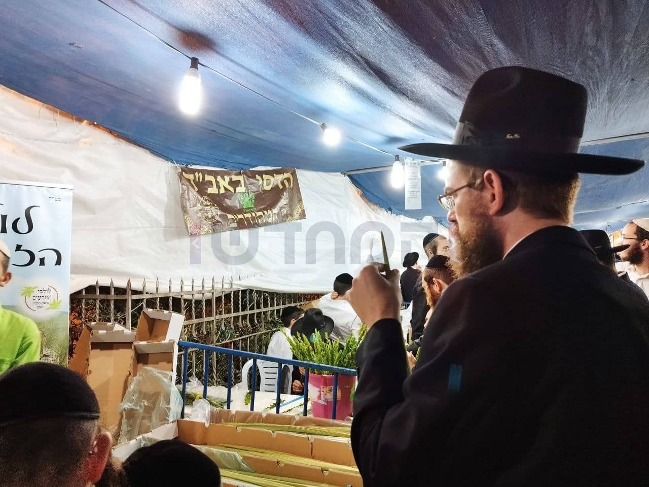 גלריה מרהיבה: אווירת החג ברחובות ירושלים