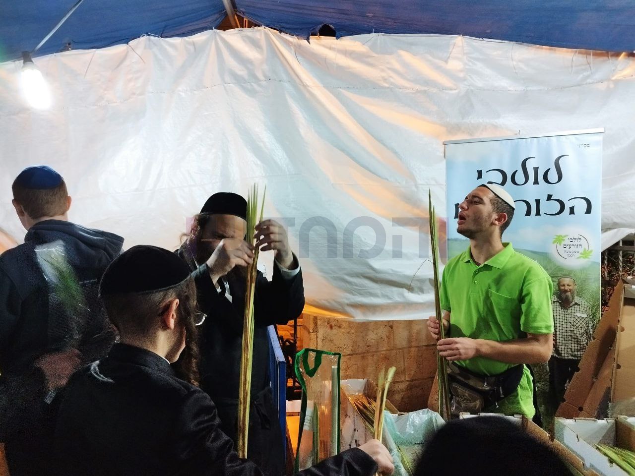 גלריה מרהיבה: אווירת החג ברחובות ירושלים