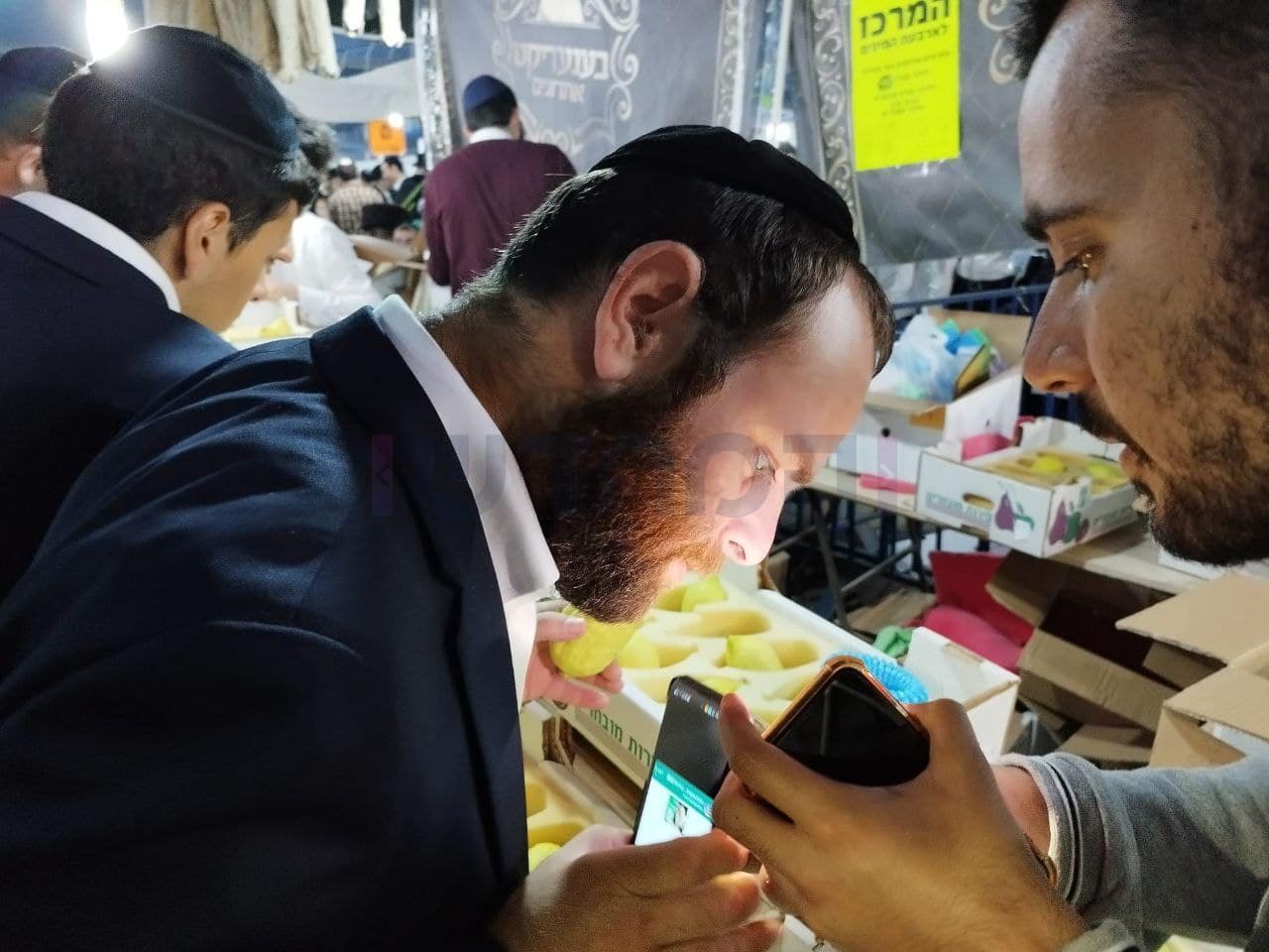 גלריה מרהיבה: אווירת החג ברחובות ירושלים