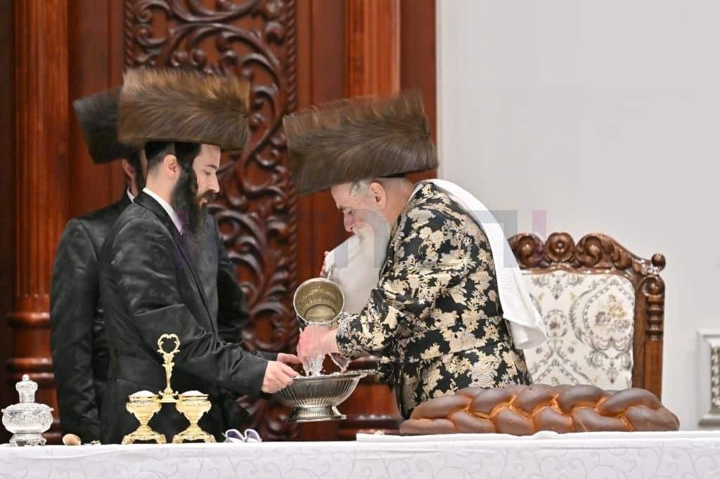 חג הסוכות בחצר הקודש ויזניץ • צפו בגלריה: