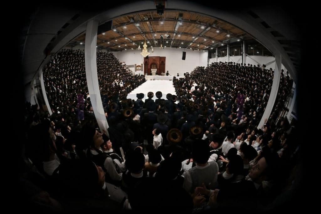 חג הסוכות בחצר הקודש ויזניץ • צפו בגלריה: