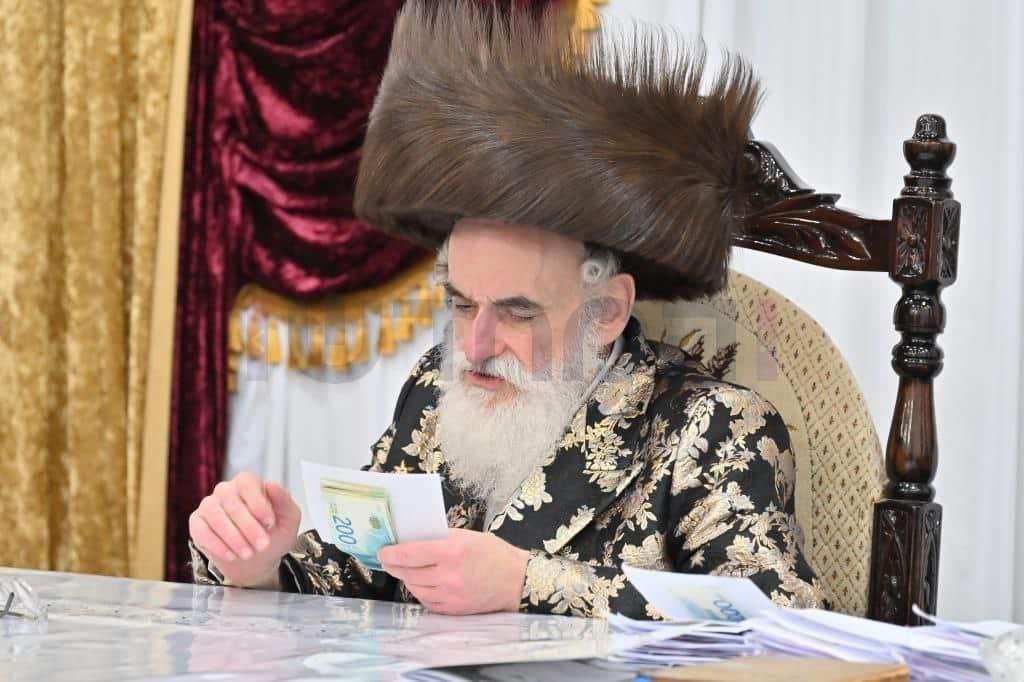 חג הסוכות בחצר הקודש ויזניץ • צפו בגלריה: