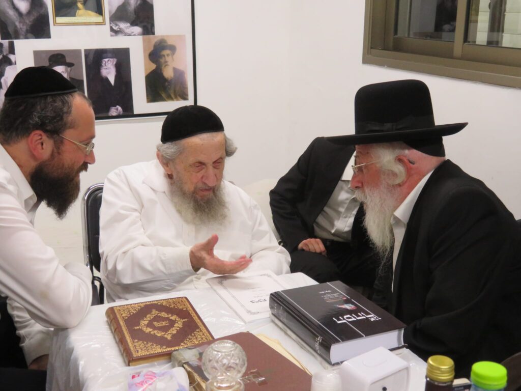 תיעוד: הקבלת פני רבו אצל מרן הגר"ד לנדו