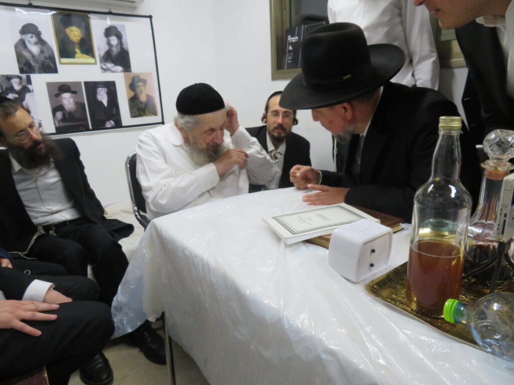 תיעוד: הקבלת פני רבו אצל מרן הגר"ד לנדו