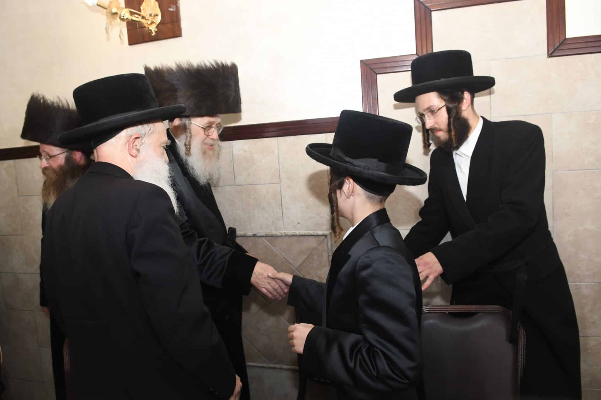 שמחת בר מצוה לנכד אב"ד זוועהיל בני ברק