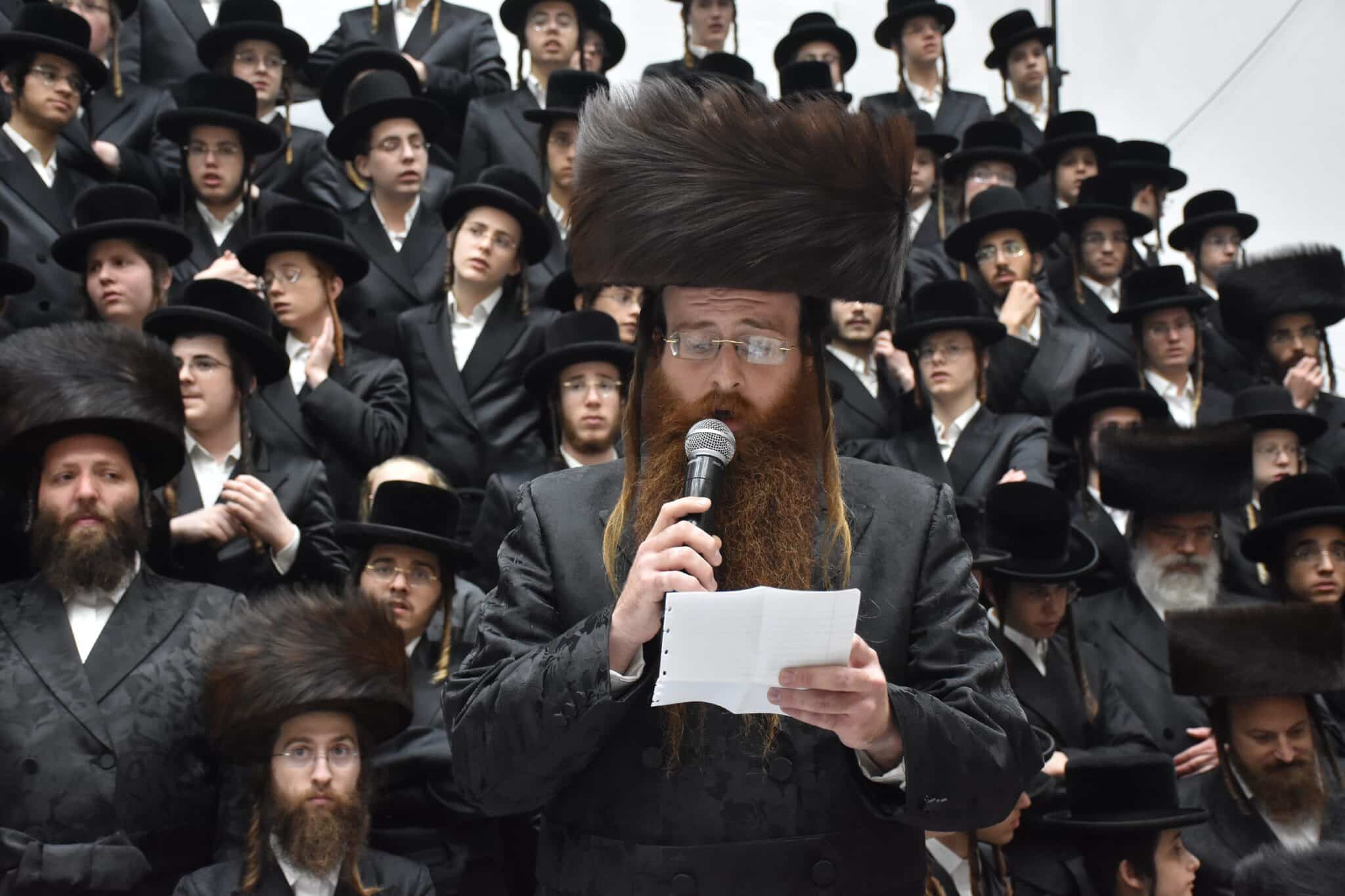 שמחת החתונה בחצרות אשלג ביאלא קומרנא