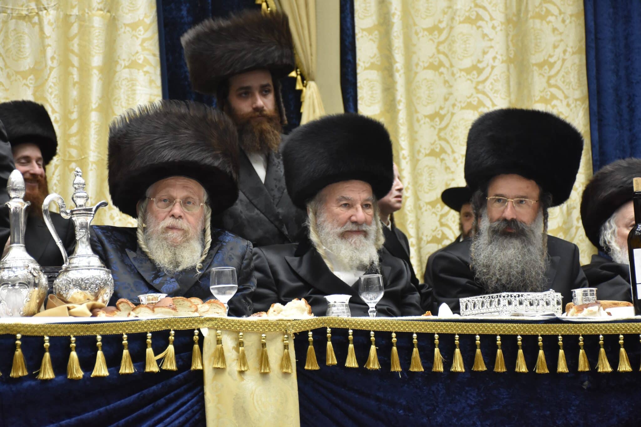 שמחת החתונה בחצרות אשלג ביאלא קומרנא