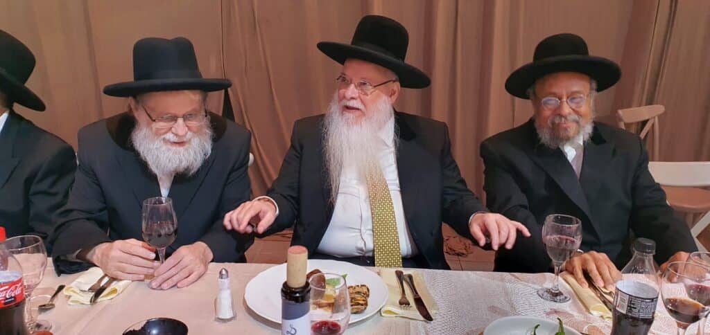 גלריה: רבה של אלעד חיתן את נכדו הראשון