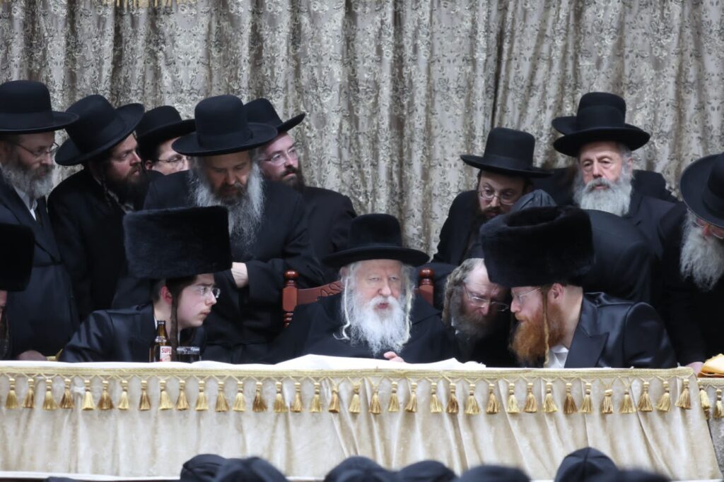 האדמו"ר מגור השתתף בשמחת השבע ברכות לנכד ה"פני מנחם'