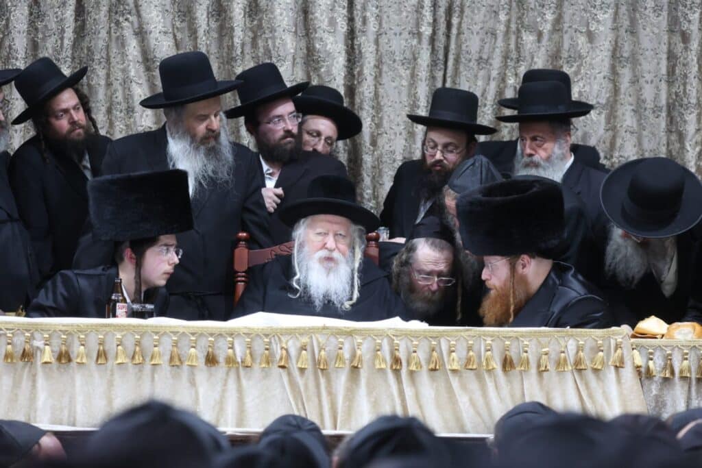 האדמו"ר מגור השתתף בשמחת השבע ברכות לנכד ה"פני מנחם'