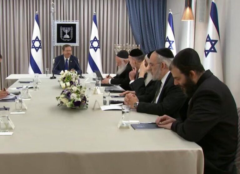 1,400 לאברך: ב'יהדות התורה' מבקשים תוספת לכוללים ולישיבות 1,400 לאברך: ב'יהדות התורה' מבקשים תוספת לכוללים ולישיבות