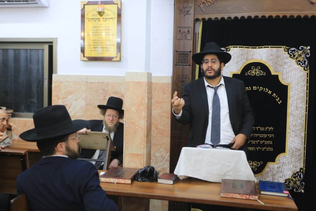 "להיזהר עם נייעס": תלמידי הישיבות סיימו חפץ חיים